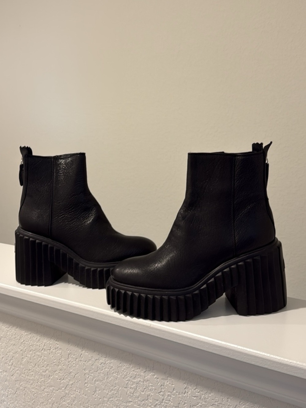 Agl Black Lace-Up Chunky Platform Boot - Picture 5 of 5